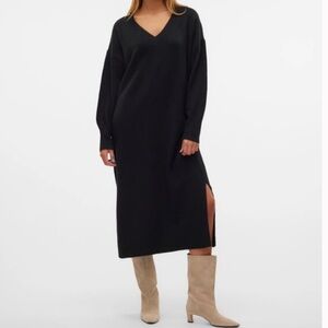 Wilfred by Aritzia Cyprie Black V-Neck Merino Wool Dress with Slit - Size Small